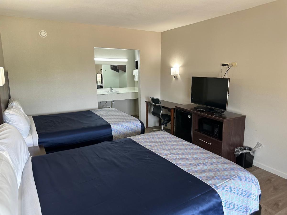 Oakwood Inn Oakdale Экстерьер фото