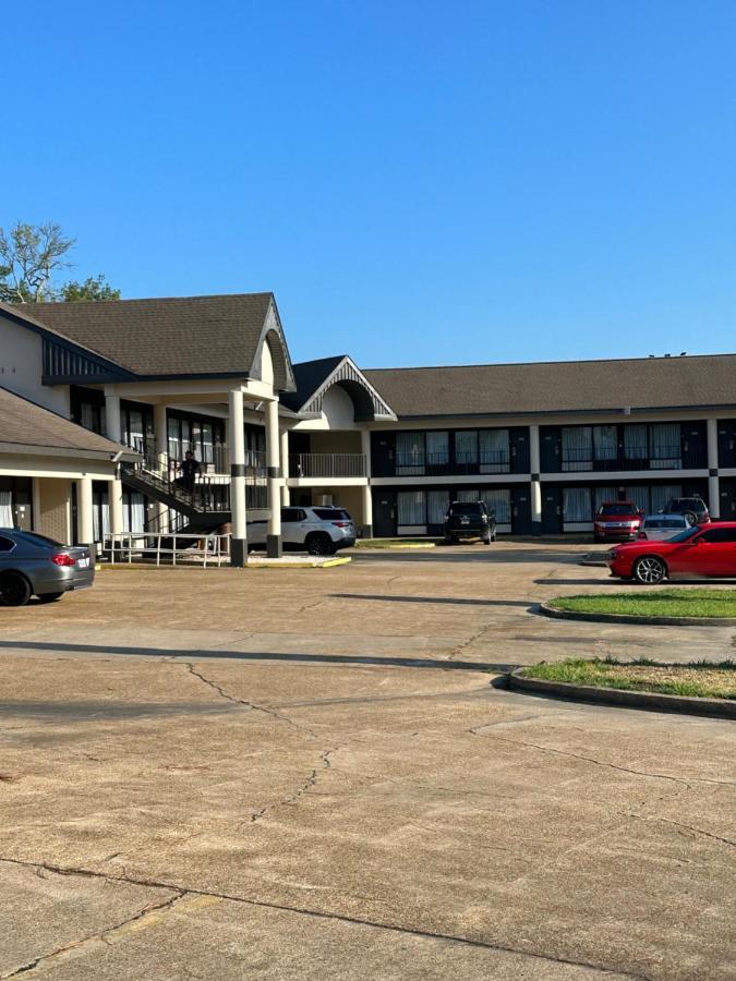 Oakwood Inn Oakdale Экстерьер фото